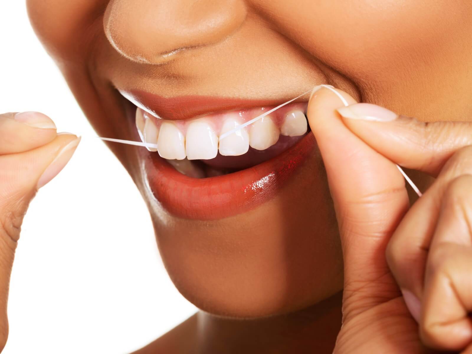 How To Floss Your Teeth The Right Way