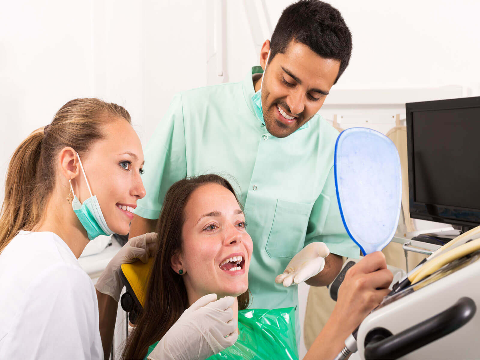 6 Tips On How To Choose A Family Dentist
