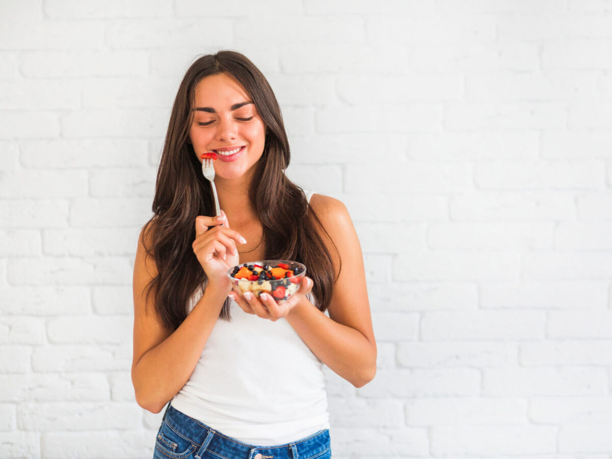 Top Foods That Naturally Clean Your Teeth