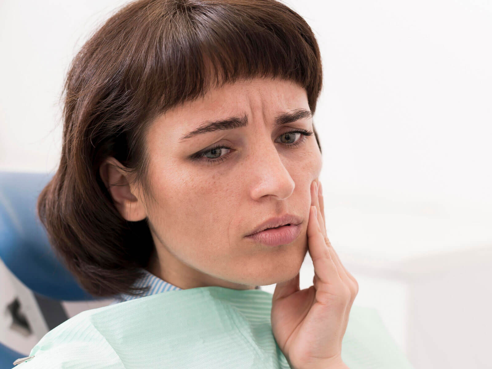 Dental Anxiety in Adults: Causes, Coping Strategies, and Treatment Options to Overcome Fear